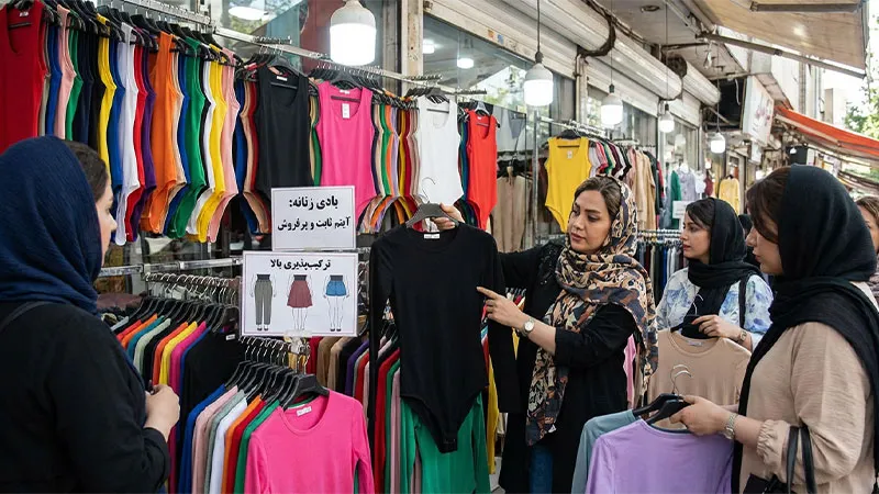 بادی زنانه یکی از آیتم های ثابت و پرفروش بازار پوشاک